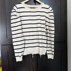 Zesica Black and White Striped Top